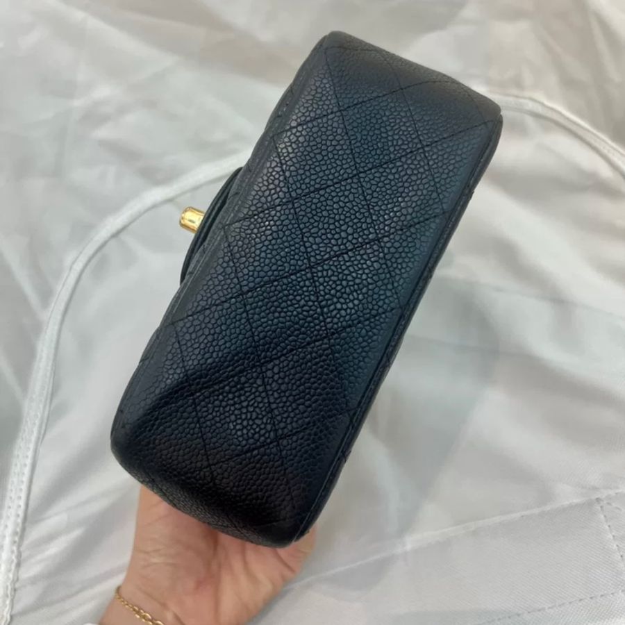 Chanel mini square 魚子醬 方胖子黑金 金扣 無卡 雷射貼紙完整 菱格飽滿-4