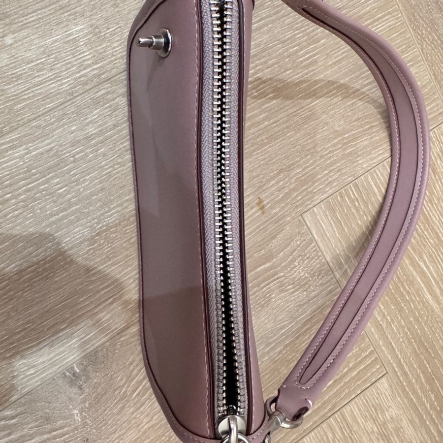 Coach 鞣製皮革手提小包-10