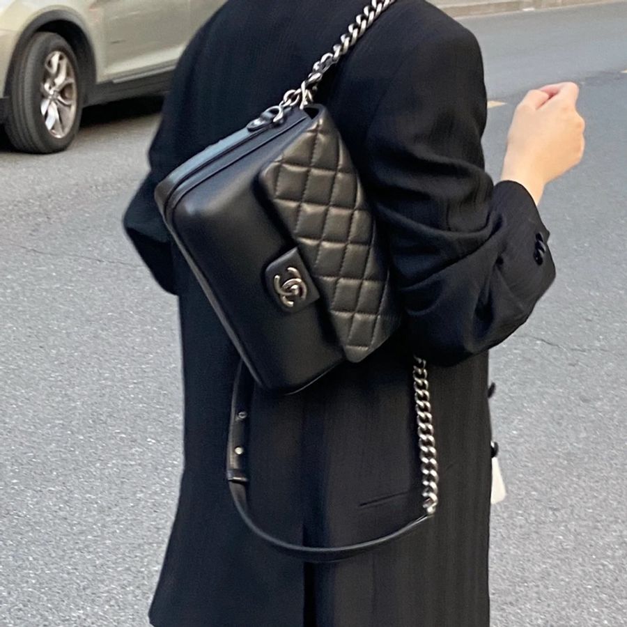 Chanel Cf黑銀全牛皮口蓋包🖤98新全網唯一釋出🔥雙鏈多背法-34