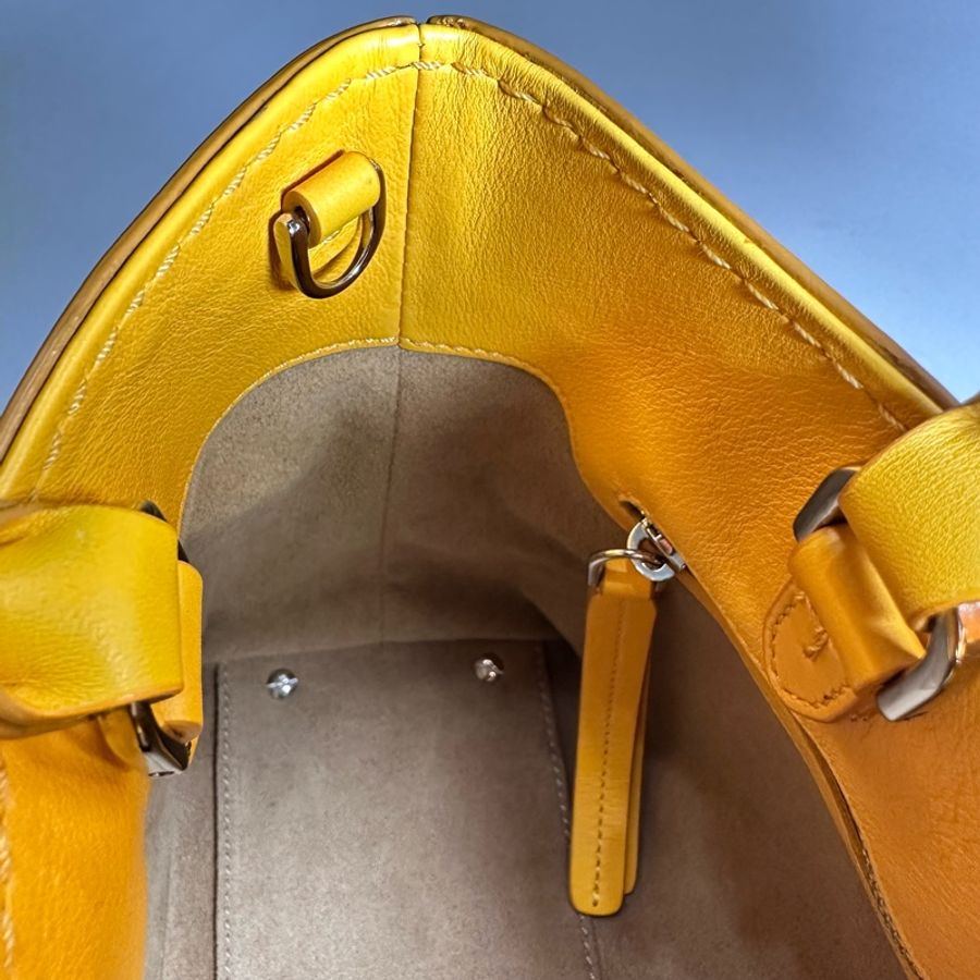 TOD'S DOUBLE T 經典品牌雙T字小牛皮手提兩用包-20