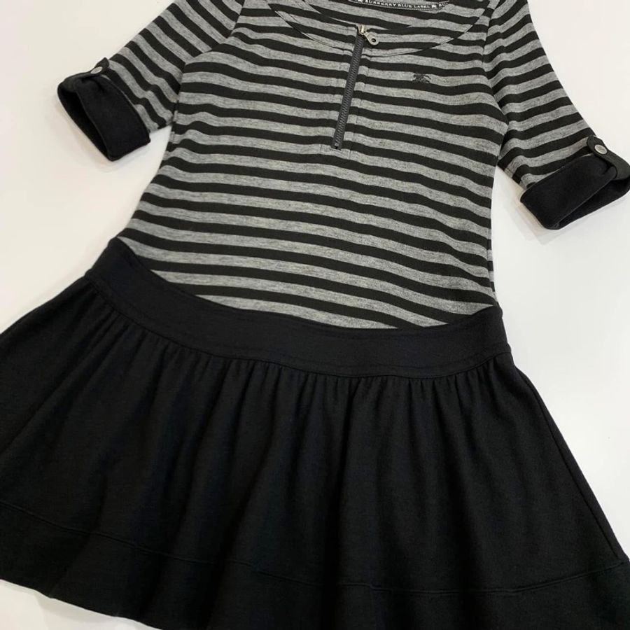 BURBERRY 藍標 橫條紋戰馬毛料洋裝-5