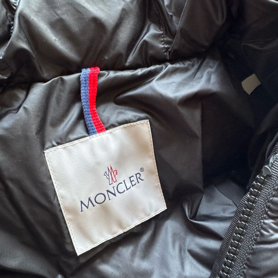 Moncler 羽絨外套 DOUDOUNE LEGERE 霧黑 中長款 2號-10
