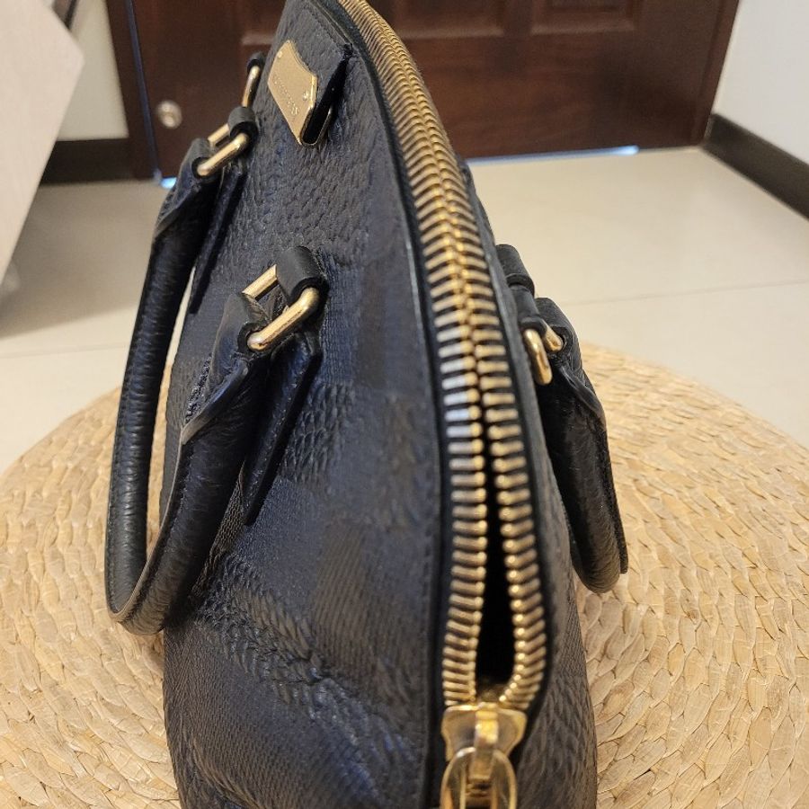 Burberry 貝殼包-1