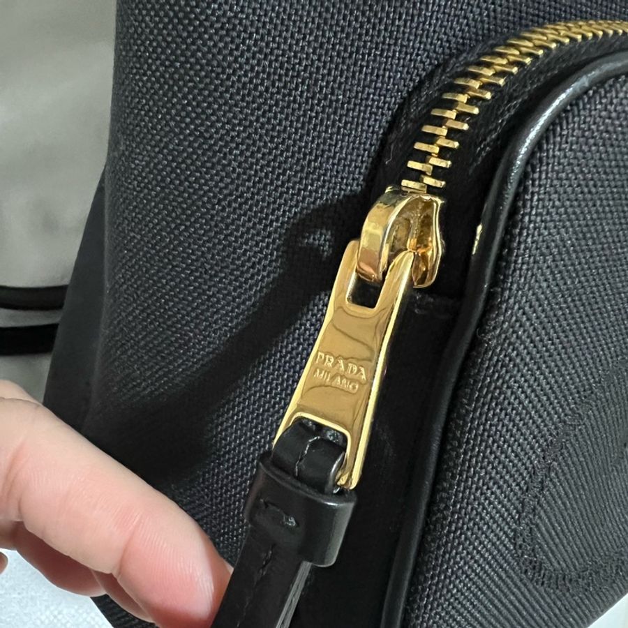 Prada 帆布刺繡logo水桶包-3