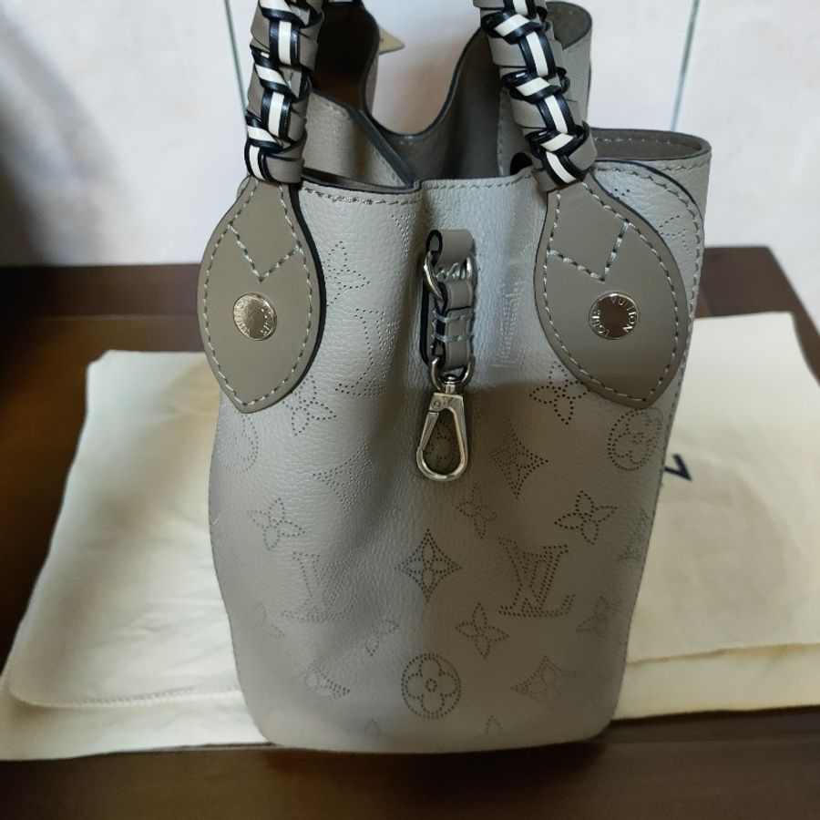 LV 月光女神 可手提/斜背/肩背包/卵石色(不議價快速拋售)-2