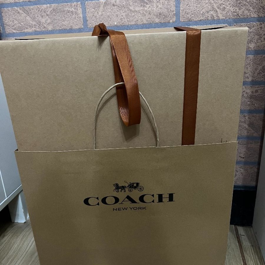Coach經典白色緹花LOGO開放式托特包(全新 可議價)-5