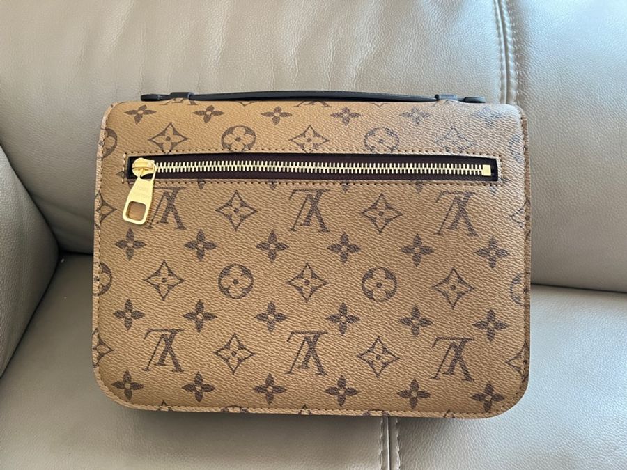 LV M44876-1