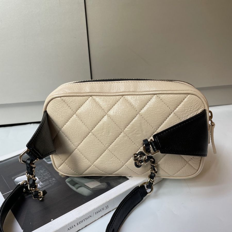 Chanel 黑白米拼色牛皮腰包-1