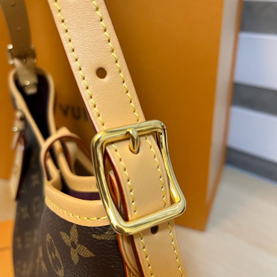 LV CARRYALL PM-9