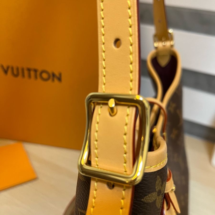 LV CARRYALL PM-10