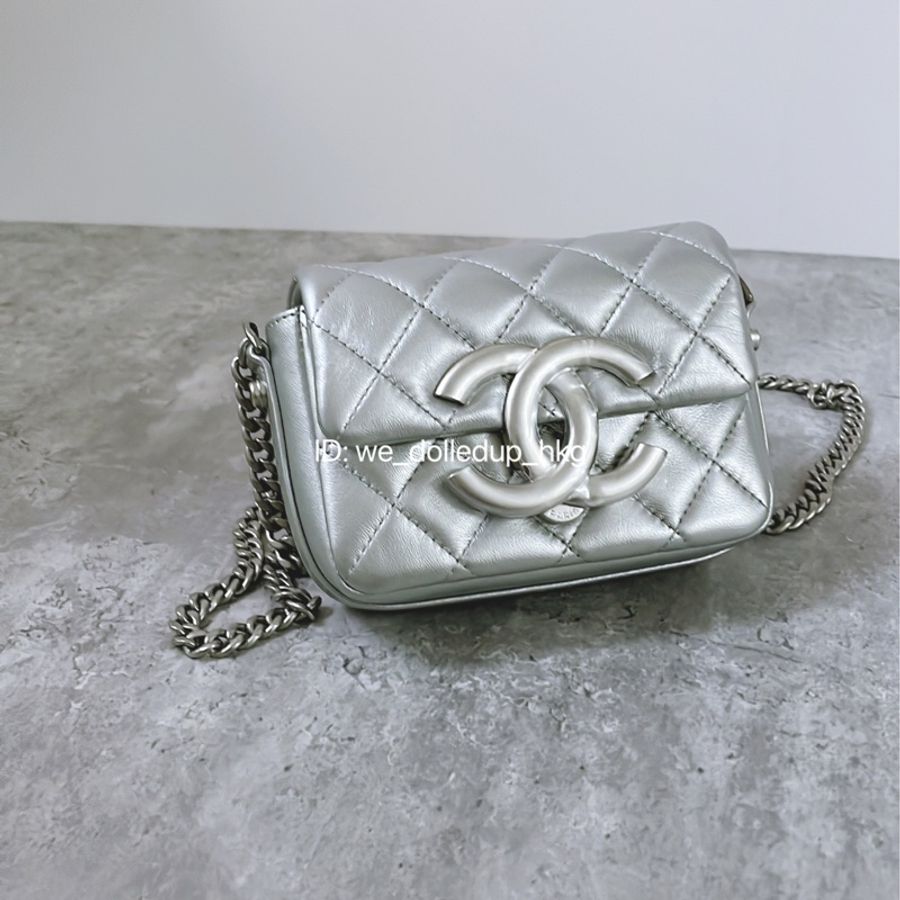 Chanel 銀色 大logo 牛皮小廢包-1