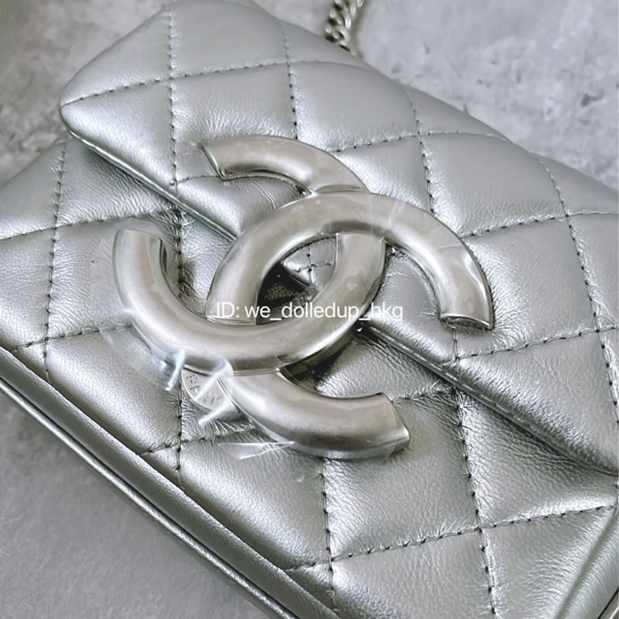 Chanel 銀色 大logo 牛皮小廢包-4
