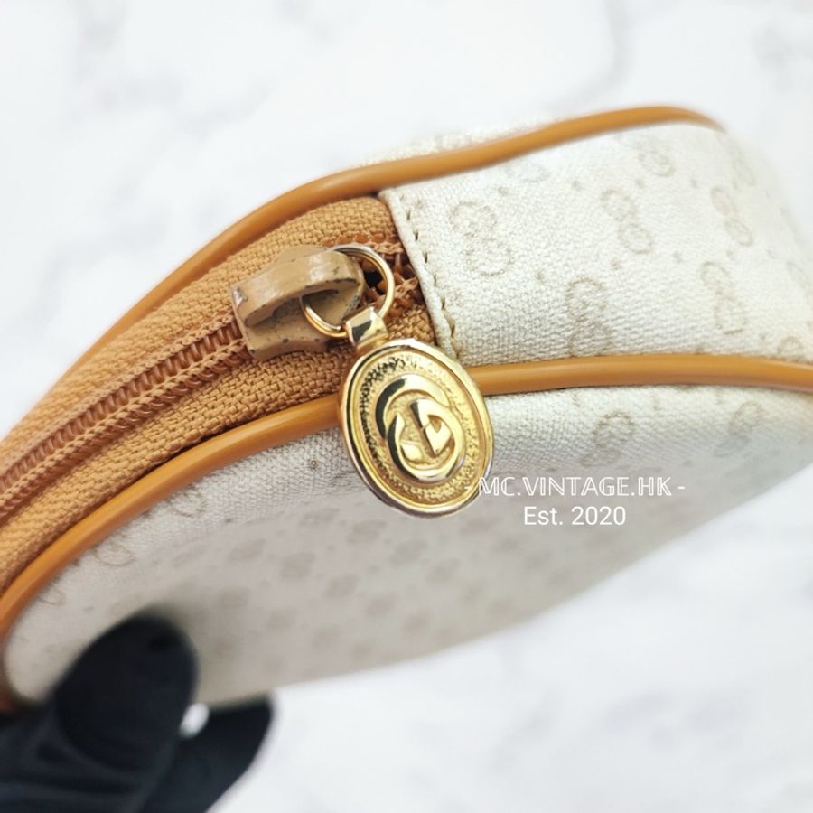 GUCCI Vintage Mini Pouch 中古 激罕白色 老花-17