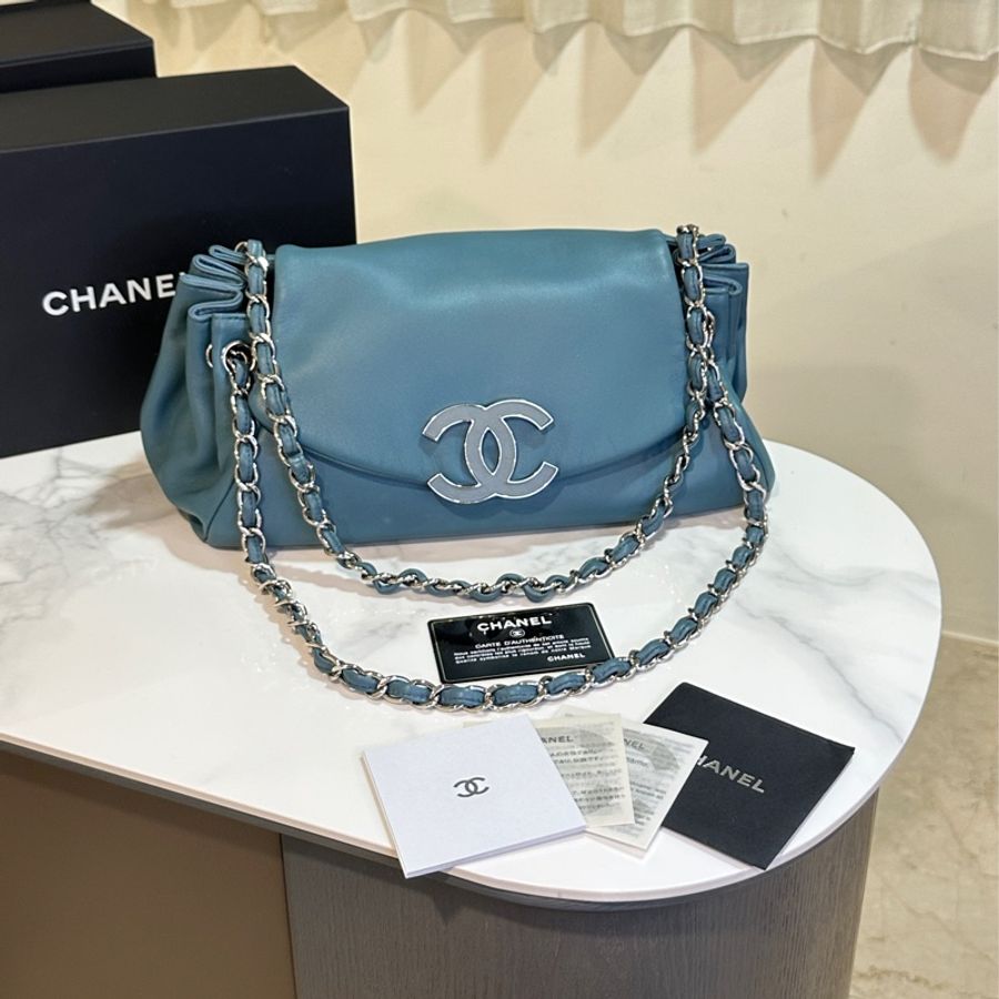 98新閒置釋出🔥Chanel霧霾藍中古羊皮肩背/斜背包🔥-6