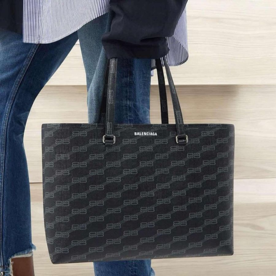 BALENCIAGA Signature 品牌印花肩背托特包.-5