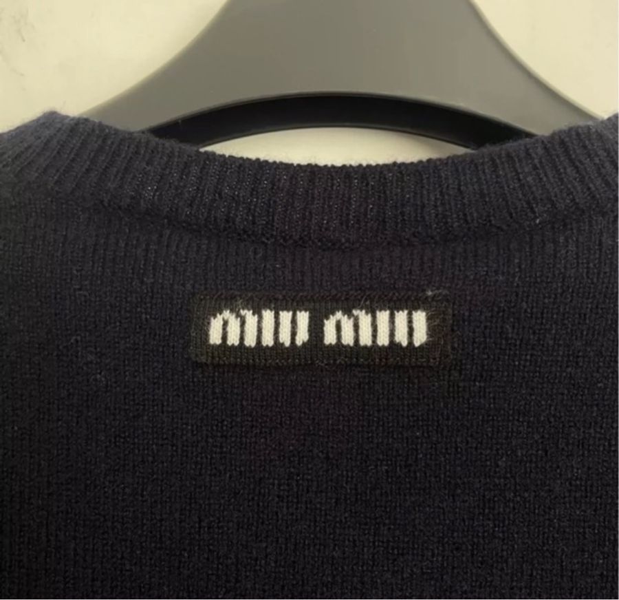 miumiu 22款 40號 全新有吊牌 羊毛針織毛衣-1