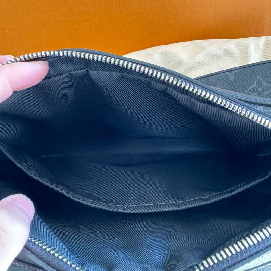 LOUIS VUITTON 路易威登經典Outdoor郵差包LV M30233晶片款-5