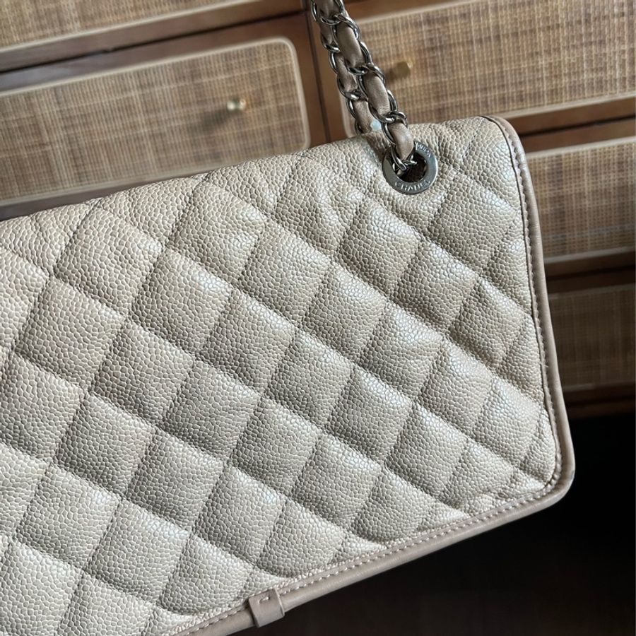 大降價‼️Chanel魚子醬皮flap bag-21