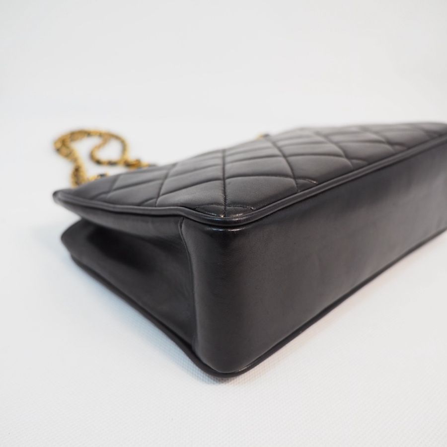 CHANEL chain tote 中古香奈兒大金扣鏈條包-12