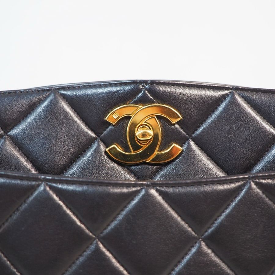 CHANEL chain tote 中古香奈兒大金扣鏈條包-16
