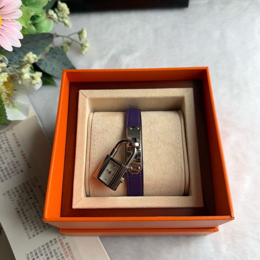 Hermes Kelly 釦及鎖頭造型錶面女錶(鳶尾紫/銀色)-1