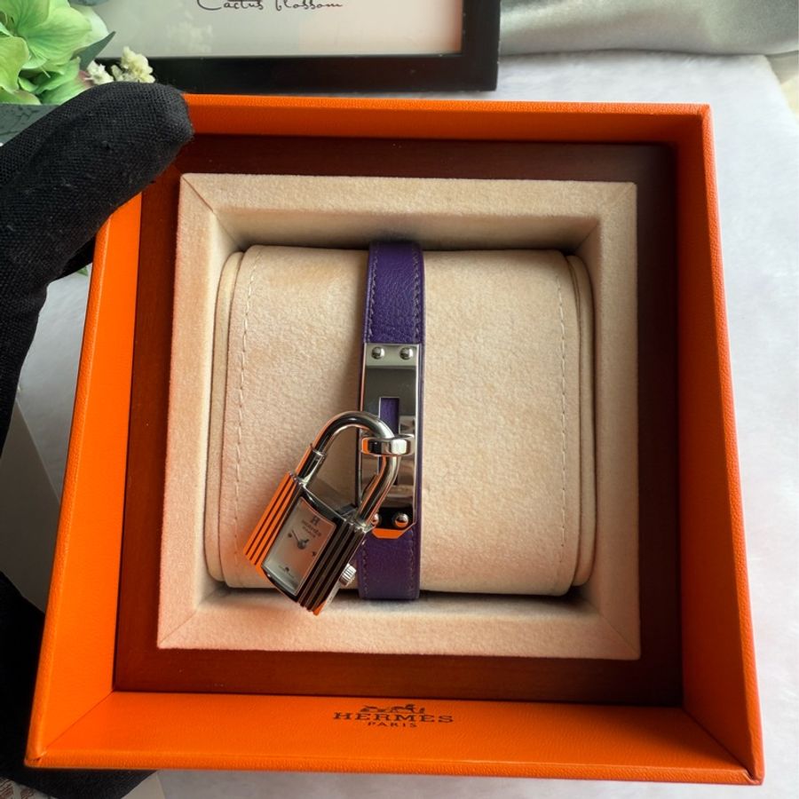 Hermes Kelly 釦及鎖頭造型錶面女錶(鳶尾紫/銀色)-2