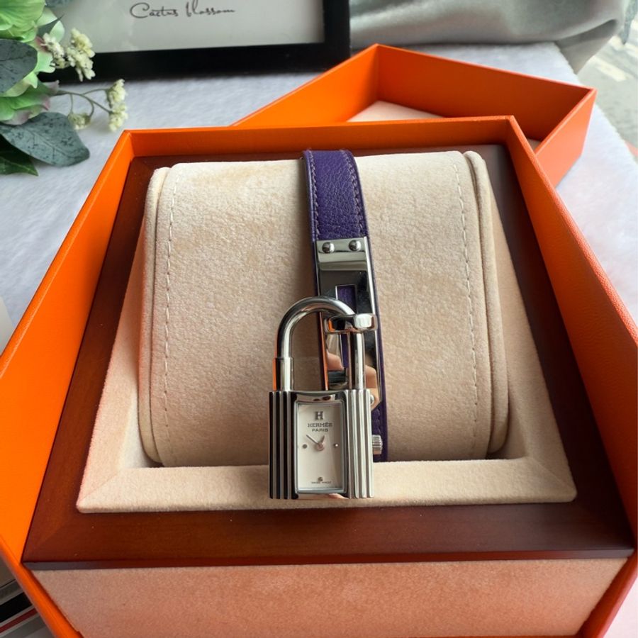 Hermes Kelly 釦及鎖頭造型錶面女錶(鳶尾紫/銀色)-3
