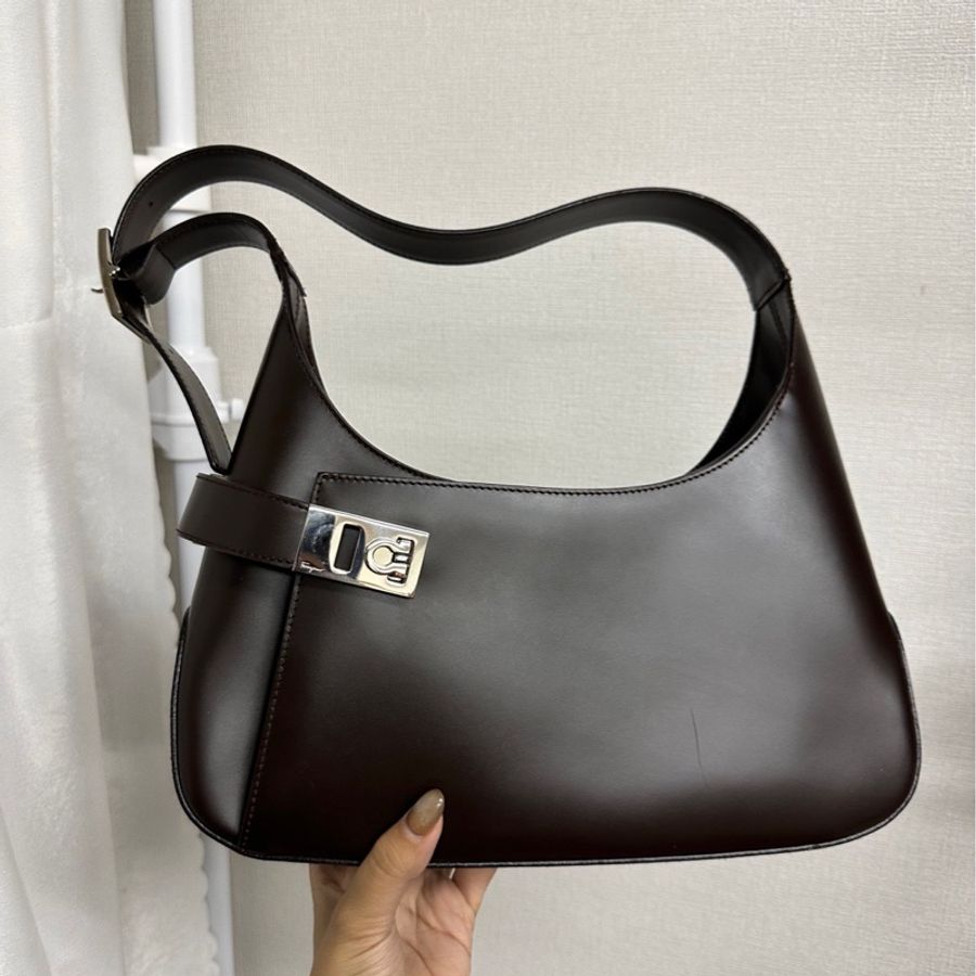 Ferragamo 肩背包-0