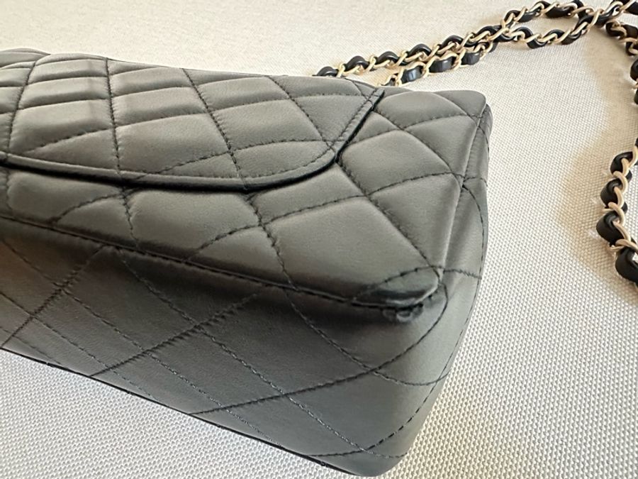 Chanel CF黑金大mini flap bag 羊皮 磨砂金色鏈條 全套連專門店收據-12