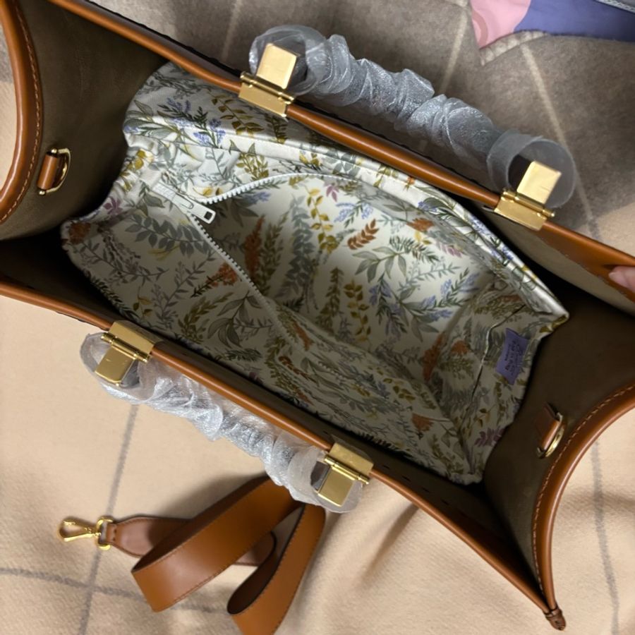 ［全新閒置品］中型款式FENDI Sunshine 棕色小牛皮手袋-15