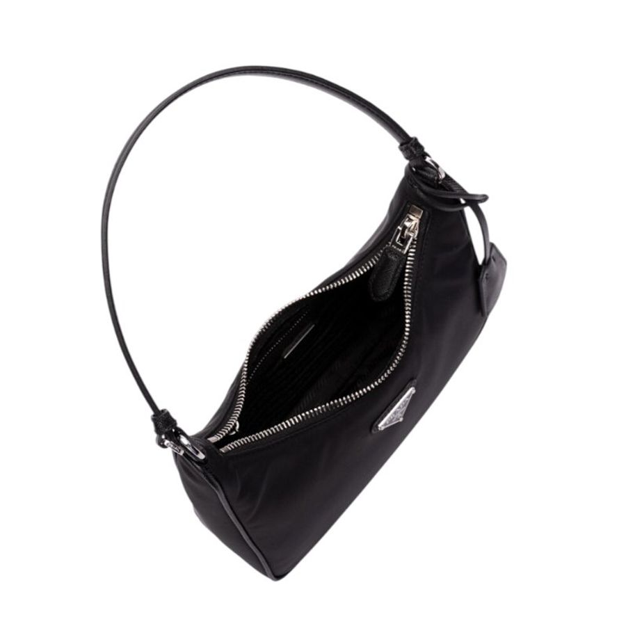 【PRADA 普拉達】Re-Edition 2005 Re-Nylon 迷你 尼龍 皮革肩帶 手拿包 腋下包 黑色 銀色 1N204M-2