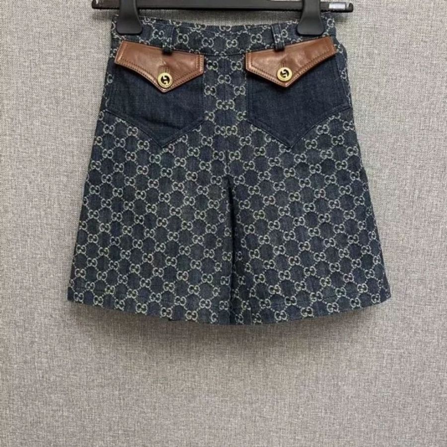Gucci 滿logo 牛仔短褲 36號 全新-4