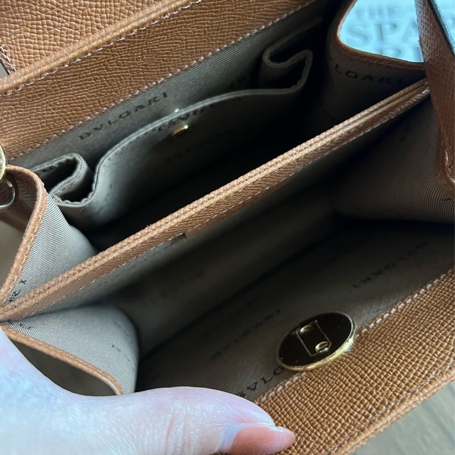 大降價‼️Bvlgari中古琴譜包 荔枝皮-16