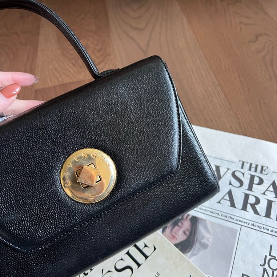 Givenchy中古盒子包 魚子醬皮-1
