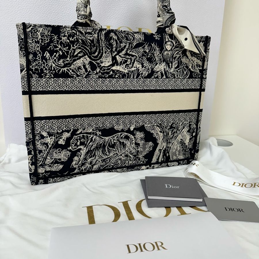 Dior book tote 中號 藍色動物園 歡迎議價-6