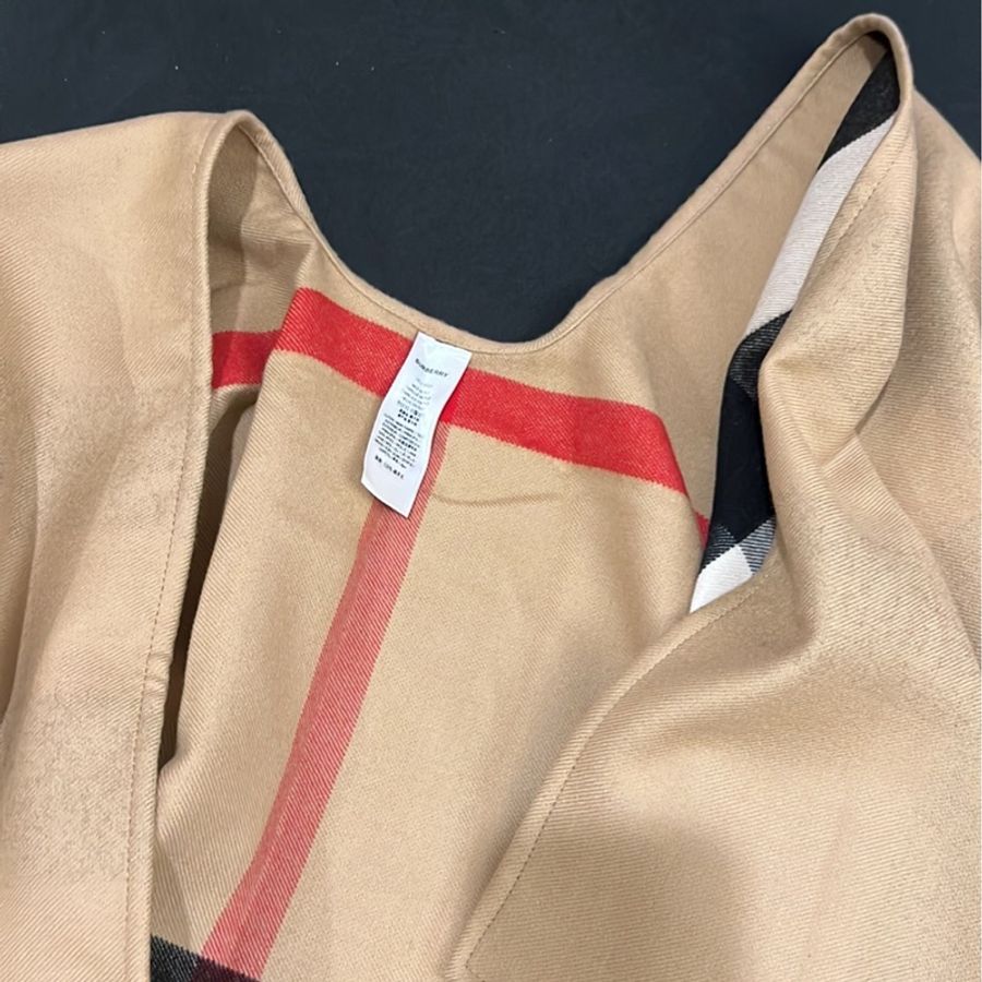 🔥🔥🔥Authentic Burberry 兩面可用經典披肩-17