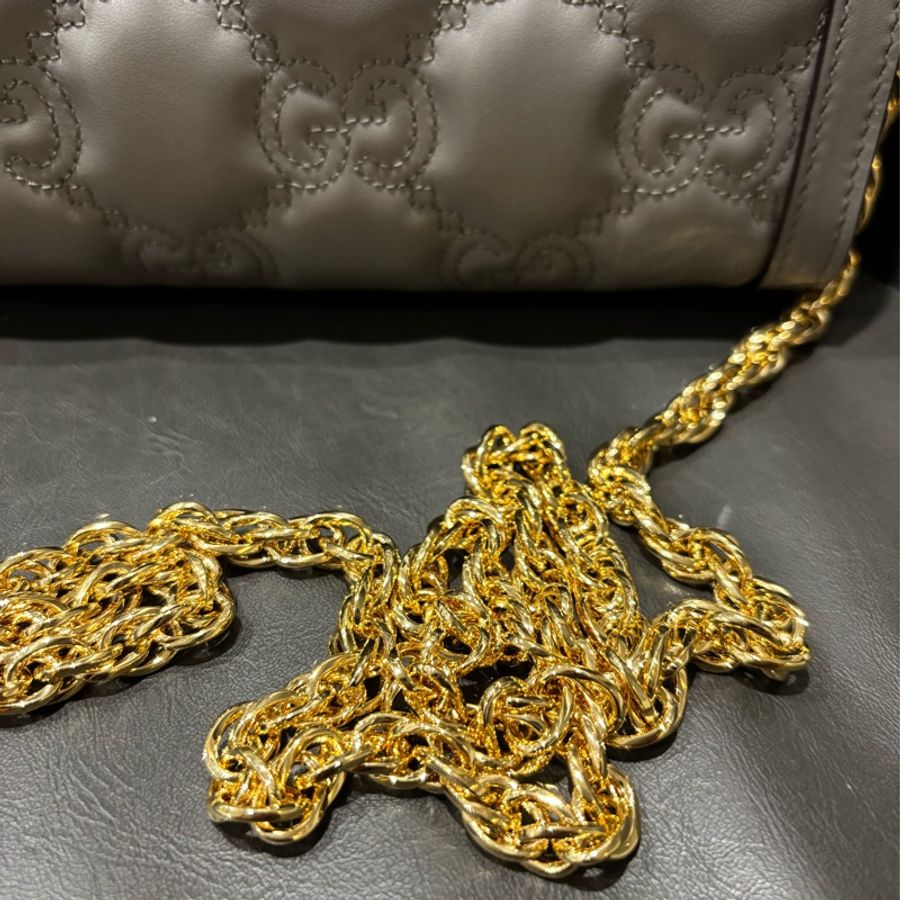 GUCCI Matelasse 絎縫皮革斜背包(灰色) 🔸全網最低價 全新-10