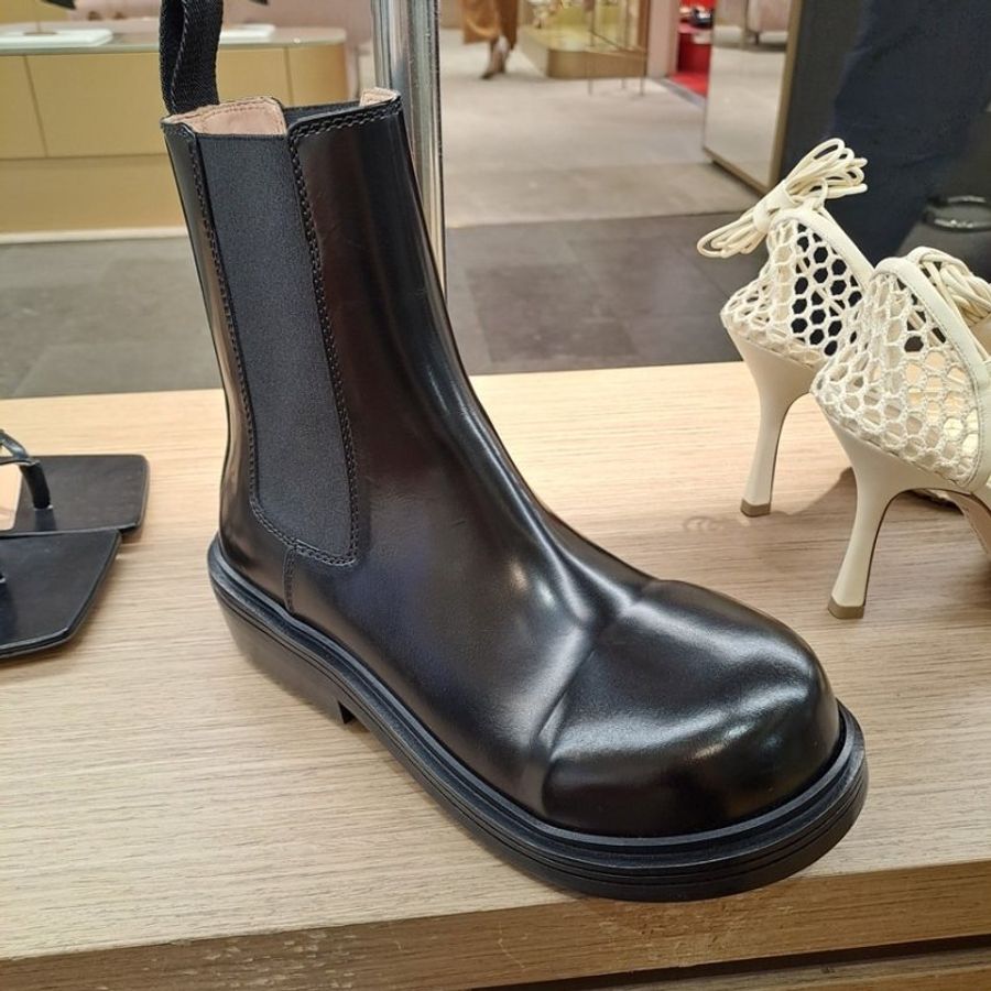 🌿春季限時降價🌿Bottega Veneta 754259 女款 Fireman 光滑刷面皮革靴 IT36/37(購買請訊息告知需要尺寸)-1