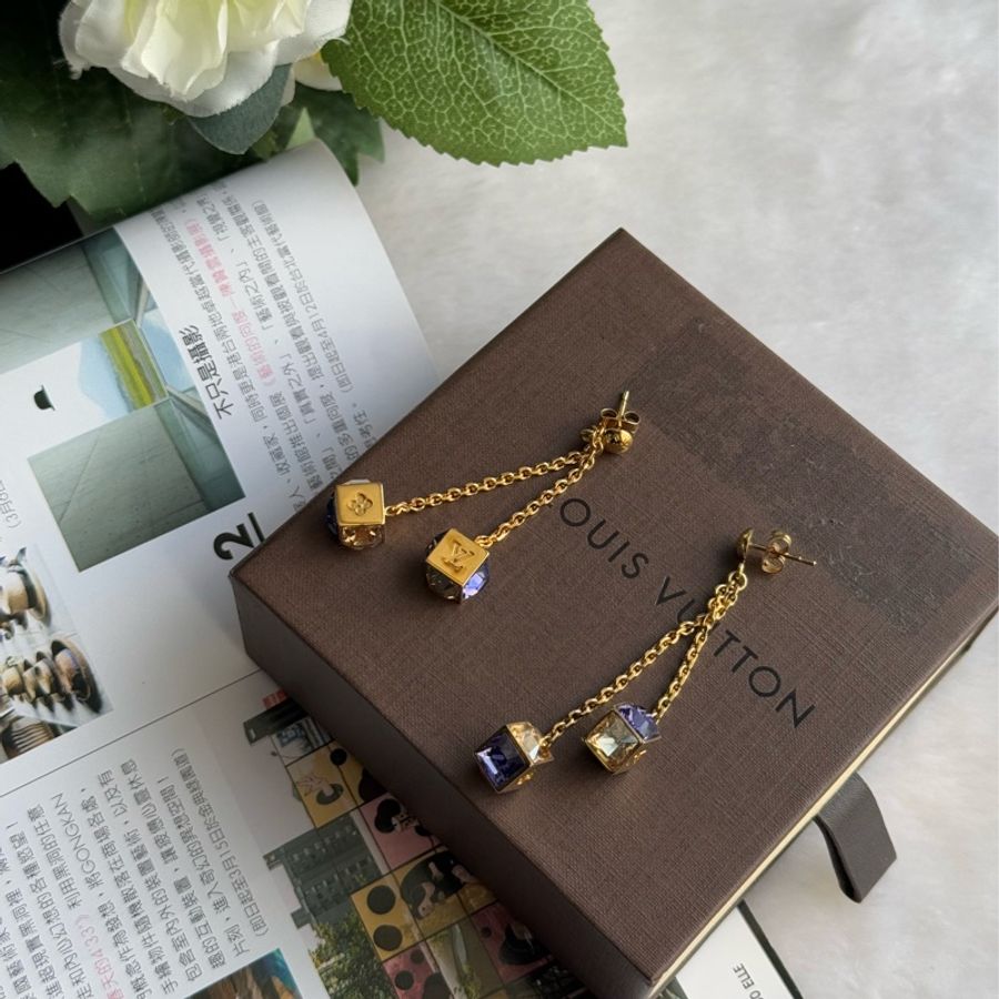 Louis Vuitton Gamble 垂墜立方體造型針式耳環(藍紫色/金色)-1