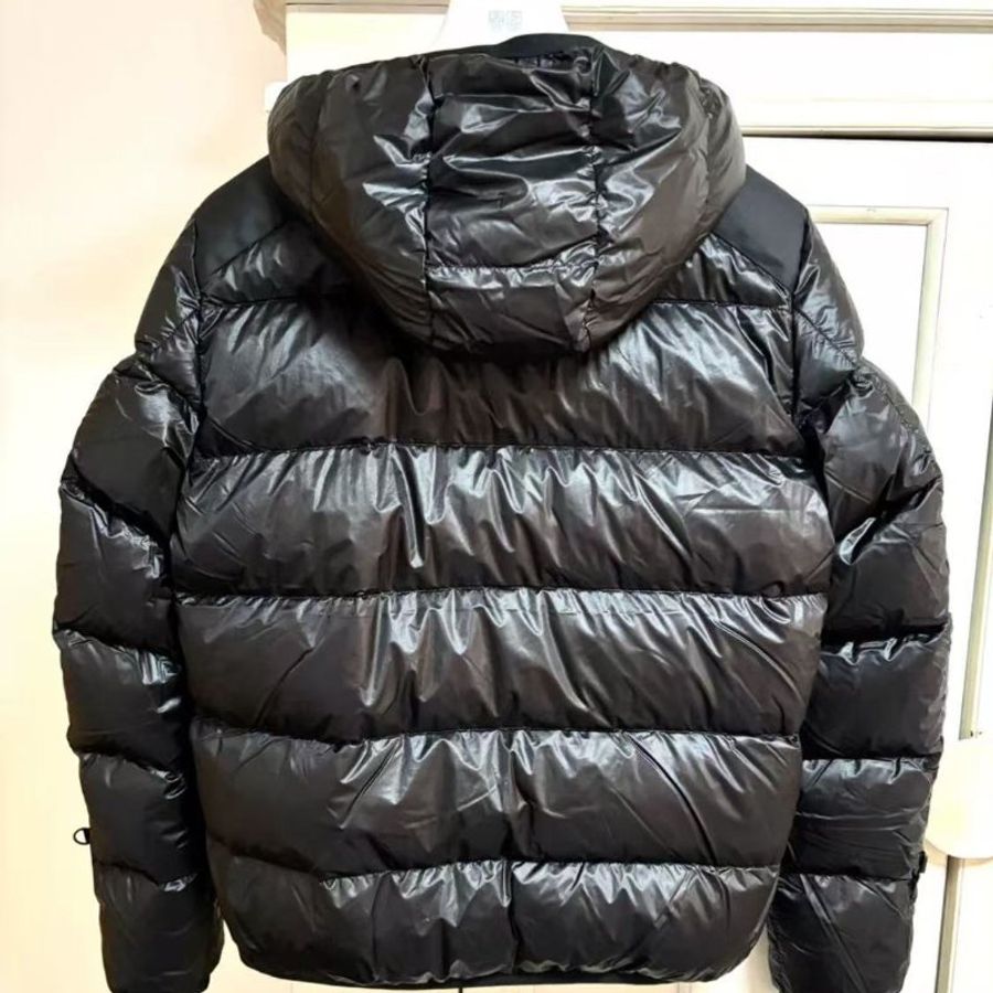 MONCLER 男款 HINTERT TUX 連帽黑色 鵝绒羽絨服 尺寸2碼-1