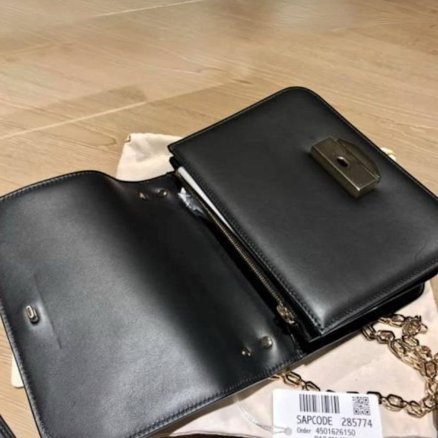 🎁5月快閃特價 寶格麗全球維修 🎁Bvlgari 285774 Serpenti Hypnotic 光滑小牛皮掀蓋包 黑白雙色-6