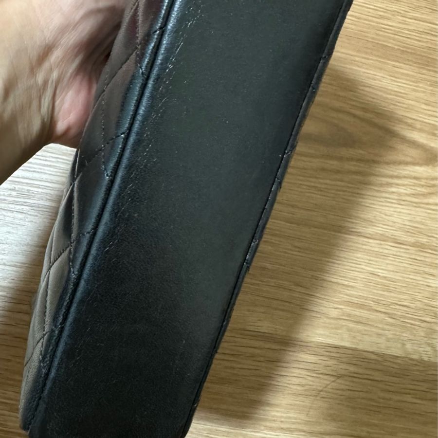 Chanel Vintage 19公分 黑金小金豆豆mini coco cf 半蓋老包 古董包 老香-5