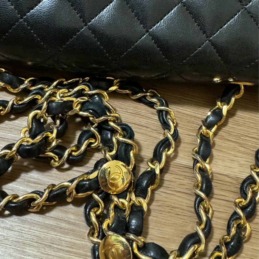 Chanel Vintage 19公分 黑金小金豆豆mini coco cf 半蓋老包 古董包 老香-8