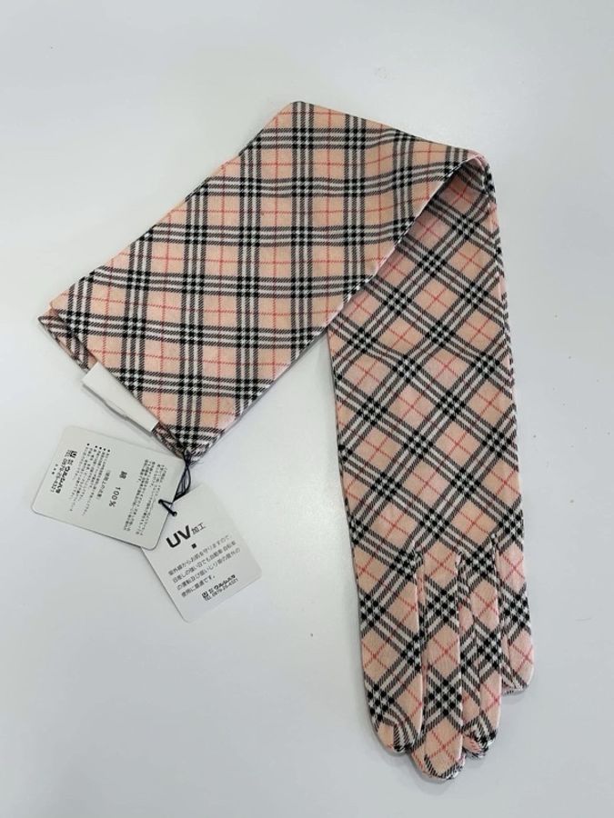 BURBERRY 粉格紋抗UV手套-7