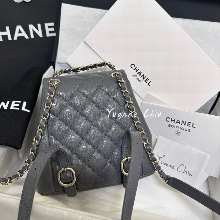 Chanel duma 小青蛙 後背包 24A 台灣購證-1