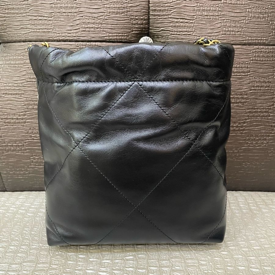 Chanel 黑羊皮霧金釦 mini 22包-1