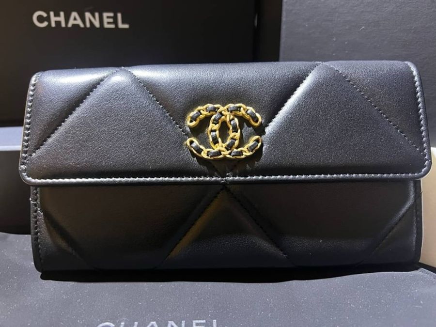 CHANEL 小羊皮❤️經典全新晶片款黑色長昂19羊皮夾-9