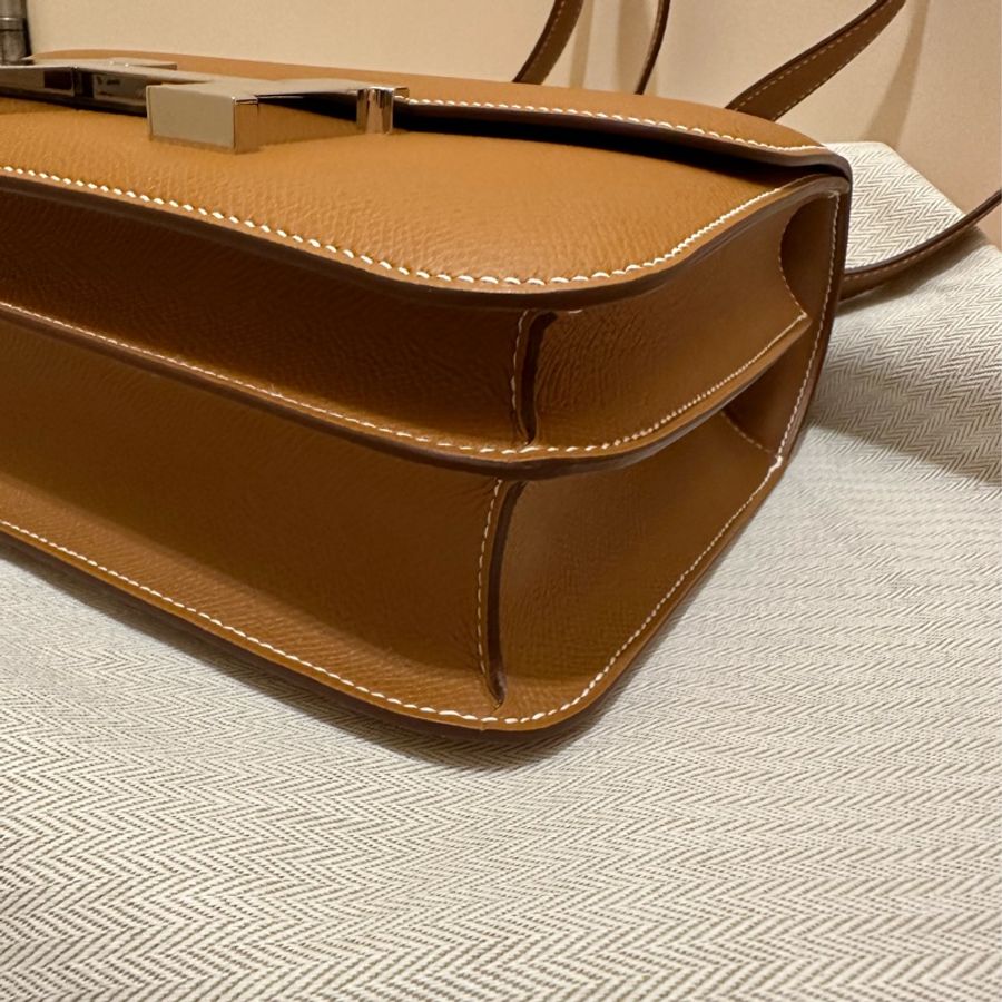 Hermes Constance 24-11