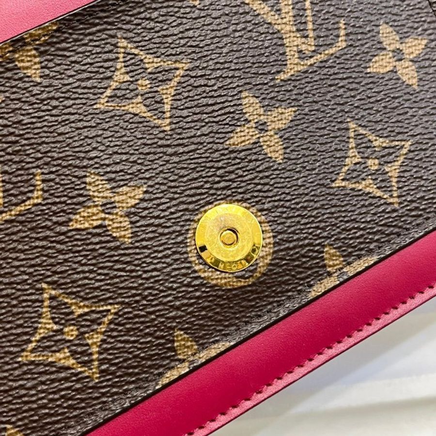 LV老花金釦WOC鍊包-21