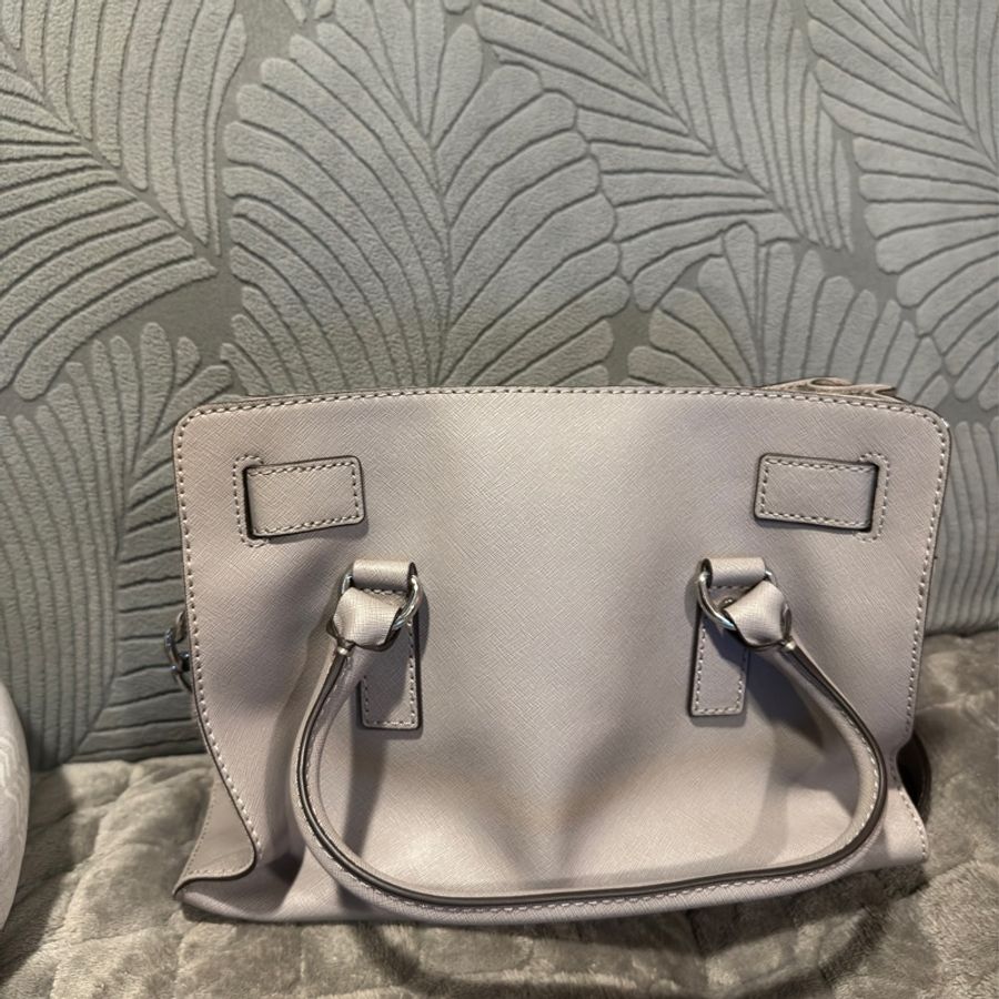 限時優惠活動MICHAEL KORS 鎖頭防刮皮革兩用包-灰藍Michael Kors 鎖頭 灰藍色短肩揹包 手提包 兩用包 絕版-3